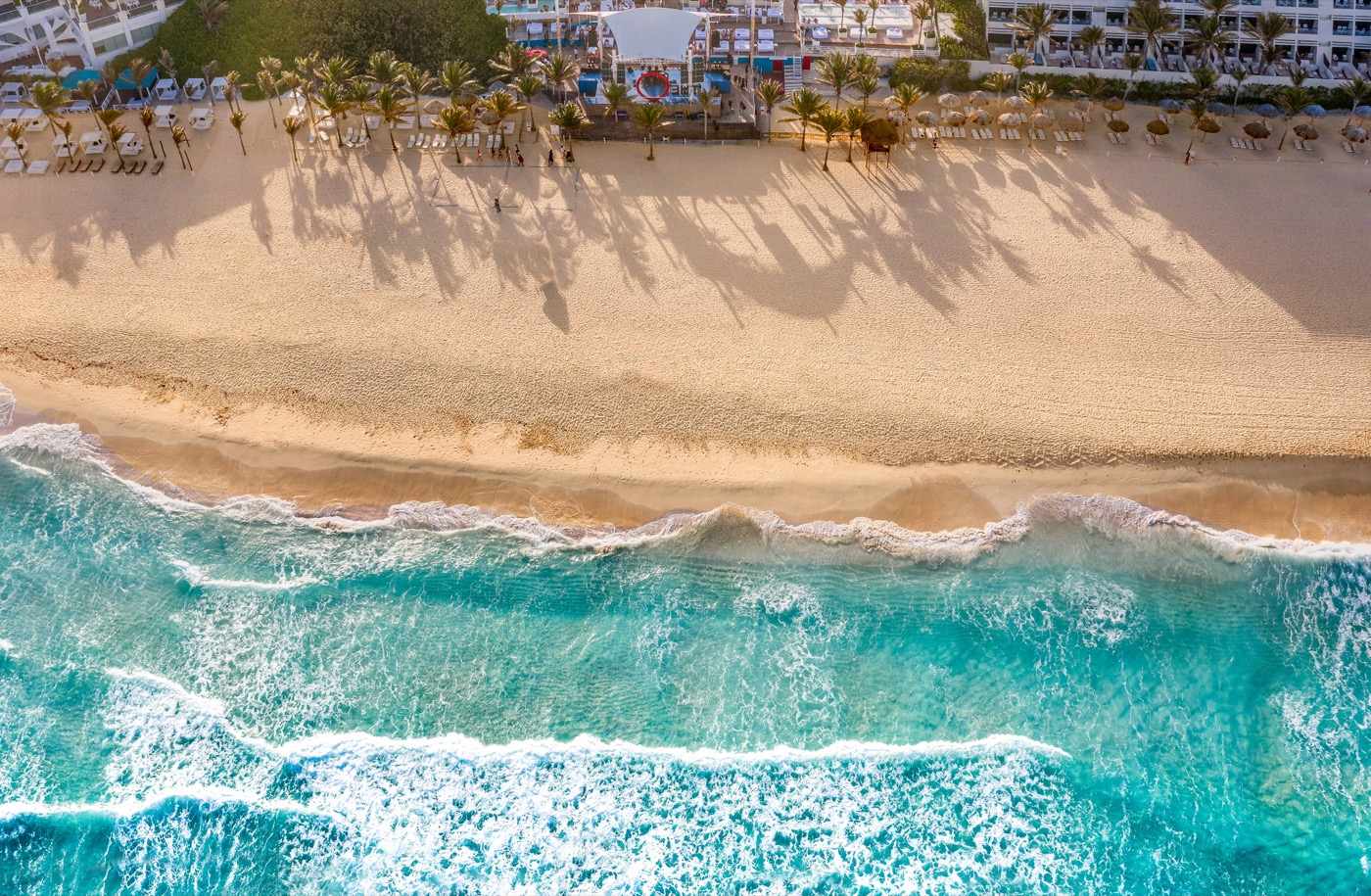 Panoramic View of Hotel Grand Oasis Cancun with ocean view