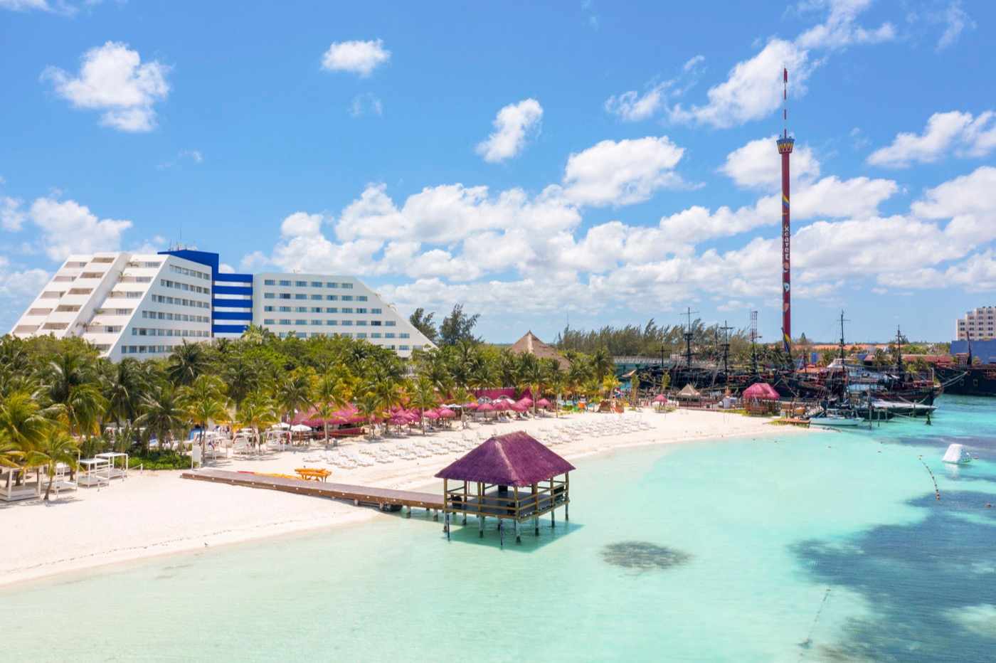 Panoramic Photo of Grand Oasis Palm Hotel