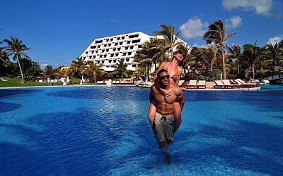 Las mejores vacaciones en pareja &#8211; Oasis Hotels &#038; Resorts