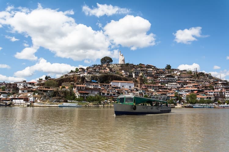 Vista de la isla de Patzcuaro en Mitchoacan