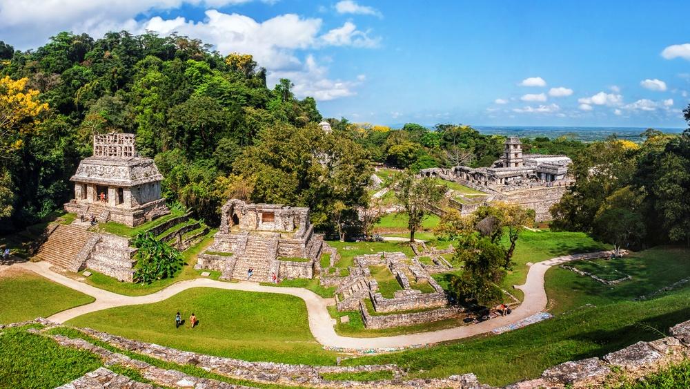 Visit to the Mayan city of Palenque