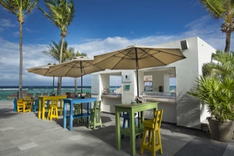 Akeru Beach Bar Image