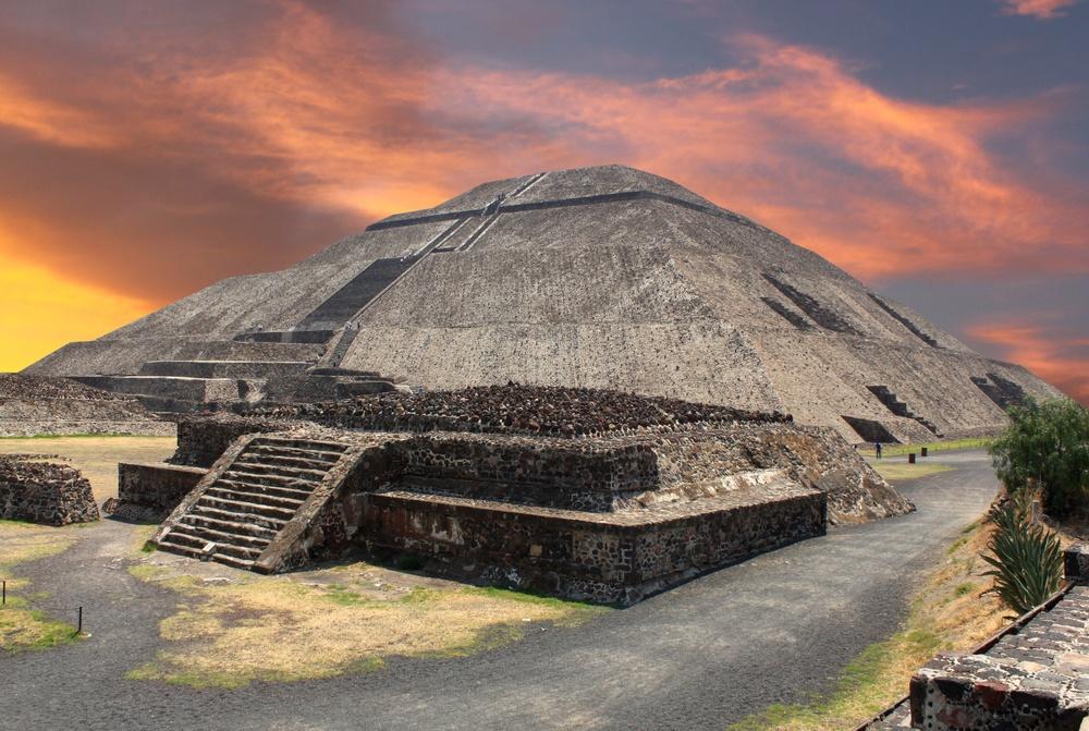 The secrets of the Pyramid of the Sun