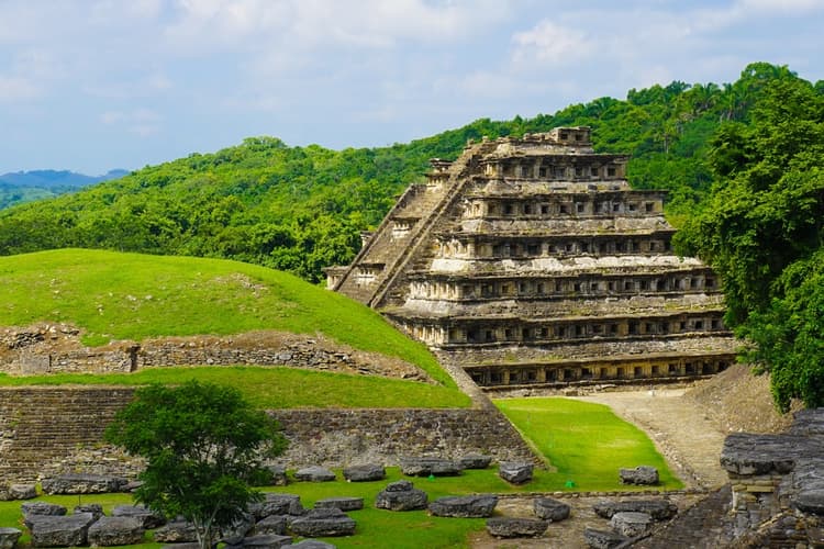 A tradição dos Voladores de Papantla
