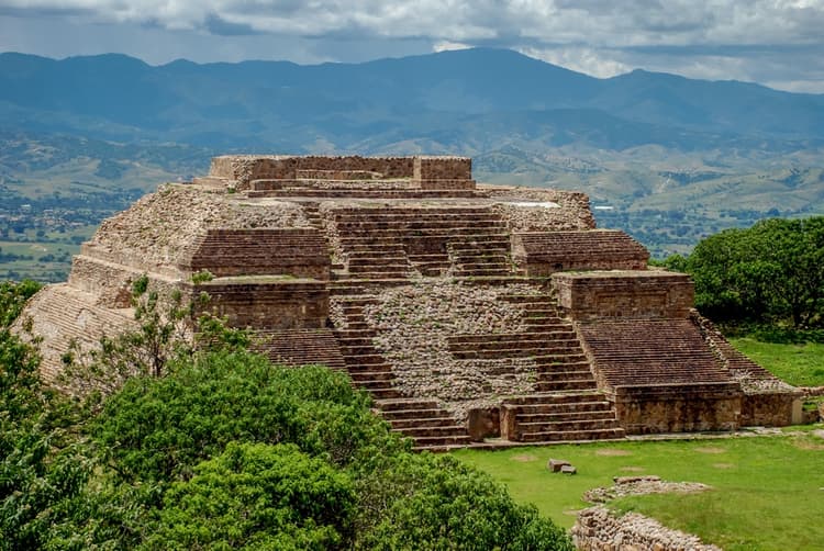Estructura monte alban