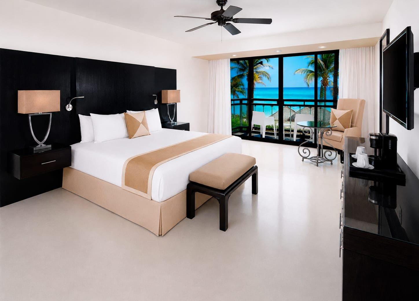 Habitación Ocean Front de The Sens Riviera (1)
